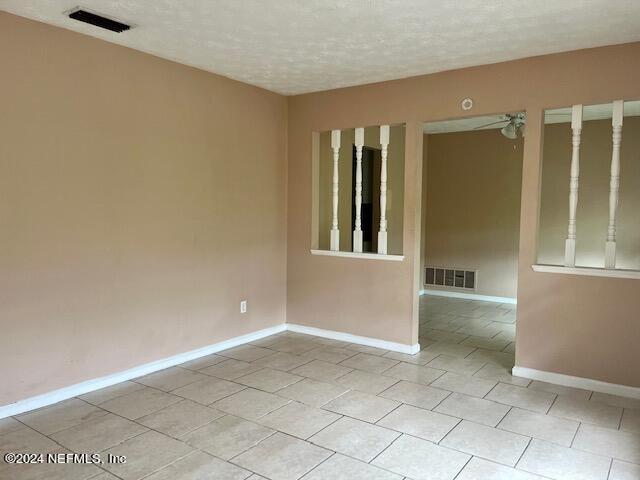 7270 Exline Road Jacksonville, FL 32222 - Photo 2 of 16 Living Room