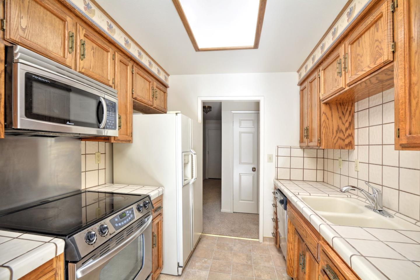 108 Nissen Road, Unit 3 Salinas, CA 93901 - Photo 5 of 16 Gallery Image 5