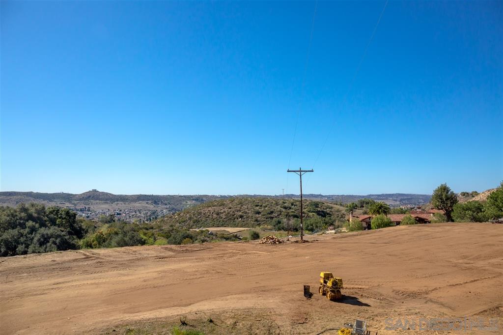 13887 Millards Ranch Lane Poway, CA 92064 - Photo 7 of 22