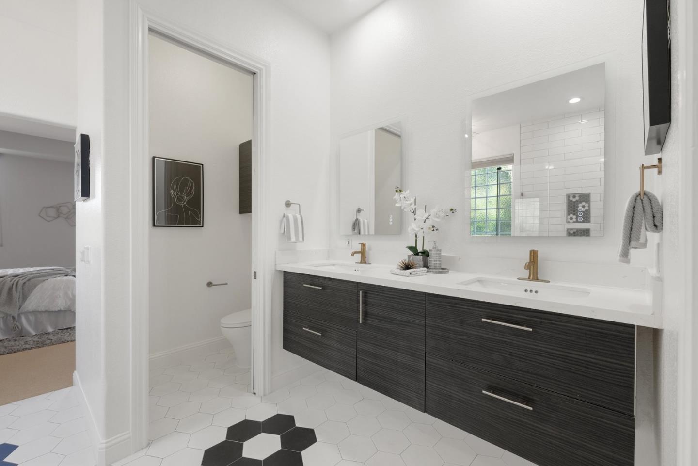 1173 Elysian Place San Jose, CA 95125 - Photo 35 of 60 a bathroom with a sink double vanity granite tub shower and a mirror