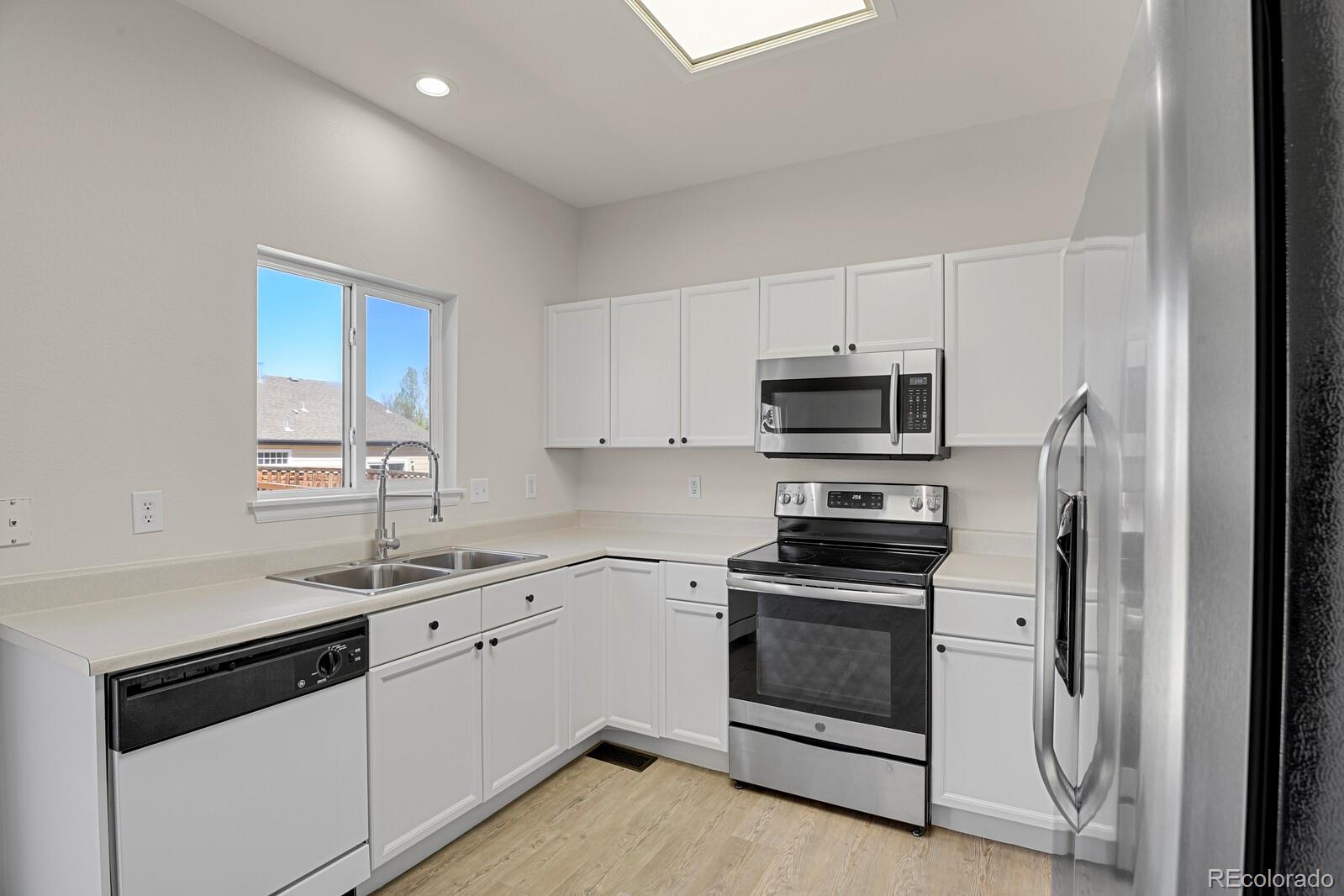 407 Grey Swallow Street Brighton, CO 80601 - Photo 11 of 27