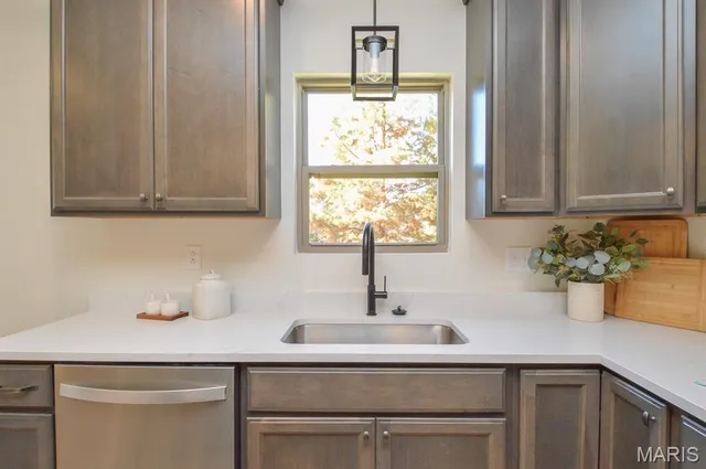 $589,900 | 3487 Whiston Lane, Edwardsville, IL 62025