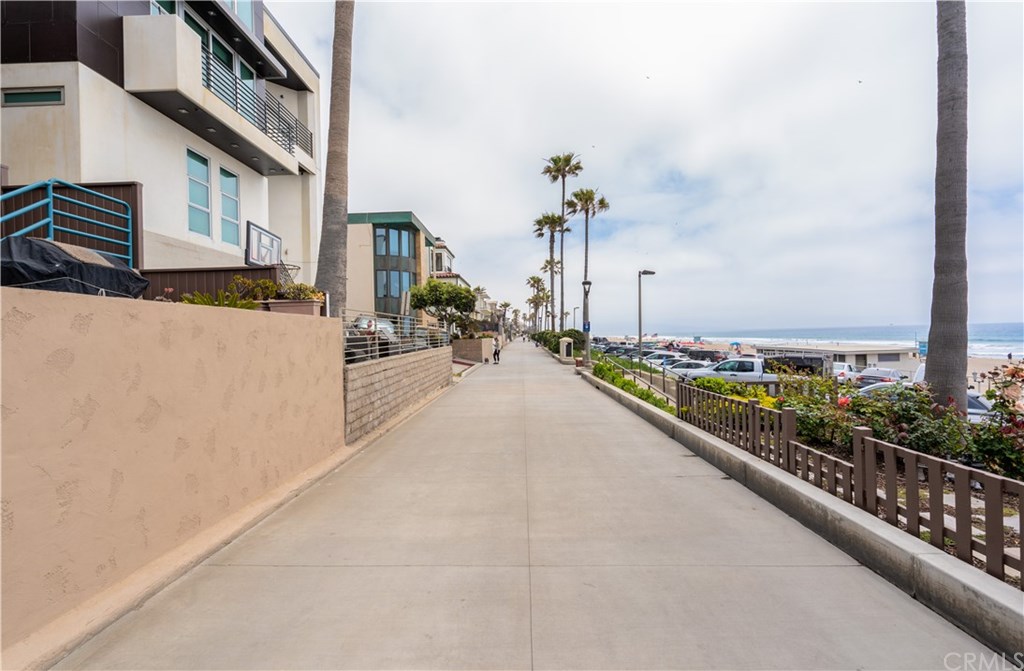 301 44th Street Manhattan Beach, CA 90266 - Photo 16 of 21