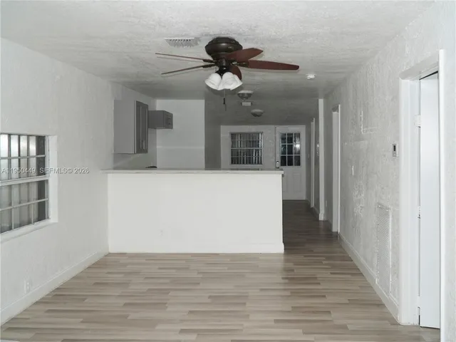 $1,900 | 4079 Linda Lane, Palm Springs, FL 33406