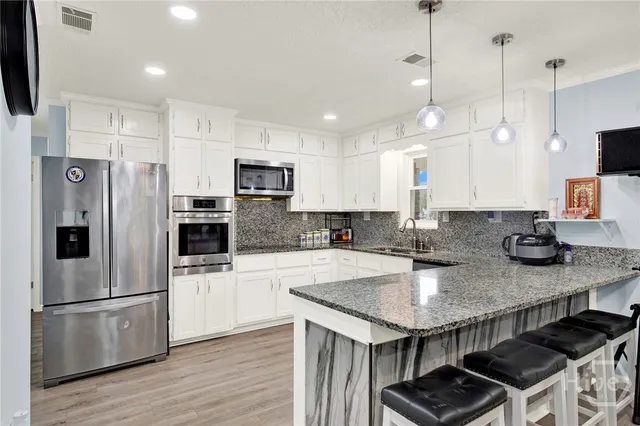 $530,000 | 176 7th Street, Bloomingdale, GA 31302