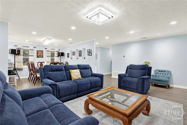 $530,000 | 176 7th Street, Bloomingdale, GA 31302