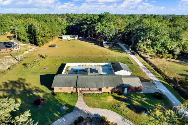 $530,000 | 176 7th Street, Bloomingdale, GA 31302