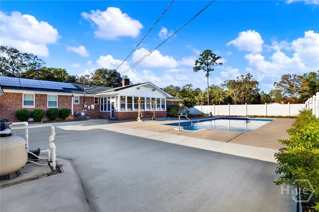 $530,000 | 176 7th Street, Bloomingdale, GA 31302