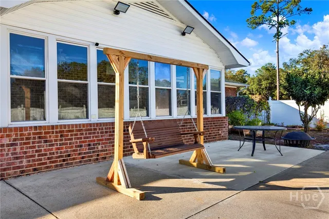 $530,000 | 176 7th Street, Bloomingdale, GA 31302