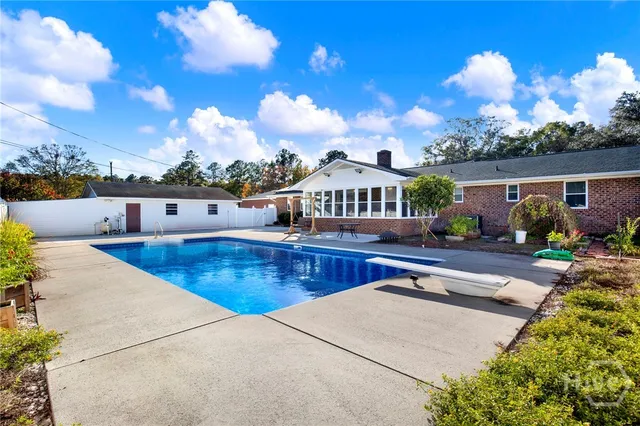 $530,000 | 176 7th Street, Bloomingdale, GA 31302