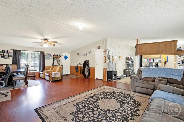 $530,000 | 176 7th Street, Bloomingdale, GA 31302