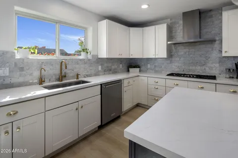 $1,350,000 | 2020 East State Avenue, Phoenix, AZ 85020