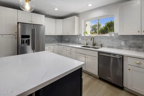 $1,350,000 | 2020 East State Avenue, Phoenix, AZ 85020