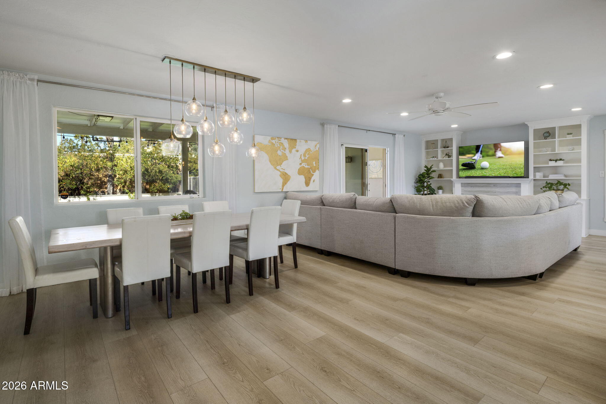 2020 East State Avenue Phoenix, AZ 85020 - Photo 12 of 43 Great Room