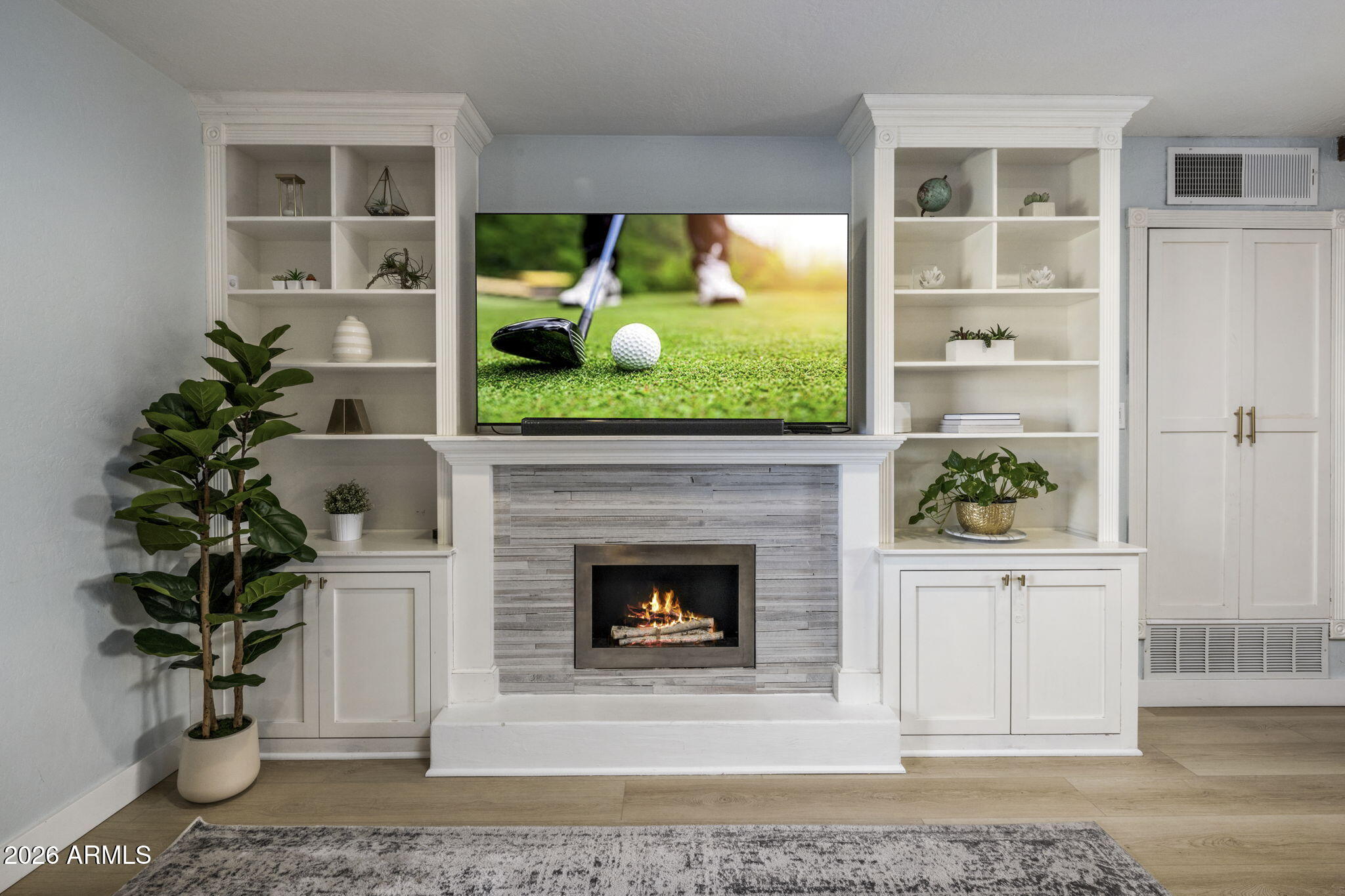 2020 East State Avenue Phoenix, AZ 85020 - Photo 14 of 43 Smokeless Fireplace