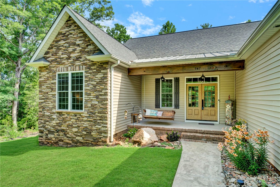 547 Lawrence Bridge Road Seneca, SC 29672 - Photo 36 of 49