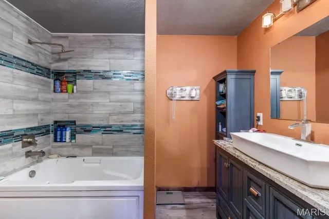 $339,900 | 30353 Starling Drive, Stoutland, MO 65567