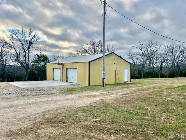 $339,900 | 30353 Starling Drive, Stoutland, MO 65567