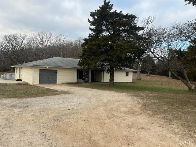 $339,900 | 30353 Starling Drive, Stoutland, MO 65567