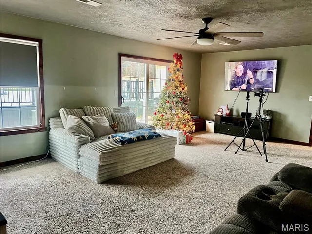 $339,900 | 30353 Starling Drive, Stoutland, MO 65567