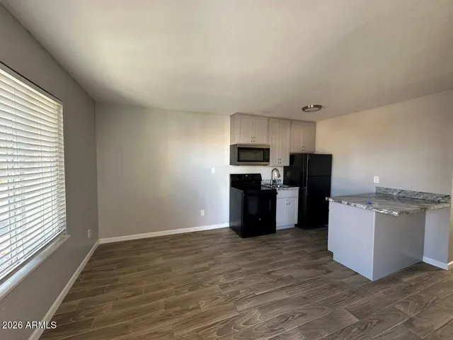 $800 | 9647 North 10th Avenue, Unit 201, Phoenix, AZ 85021