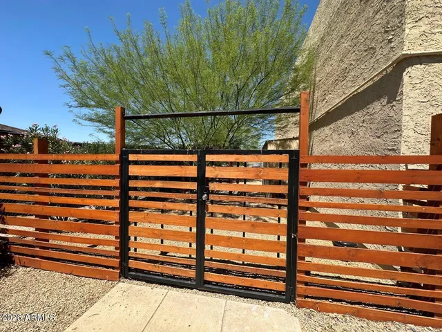 $800 | 9647 North 10th Avenue, Unit 201, Phoenix, AZ 85021