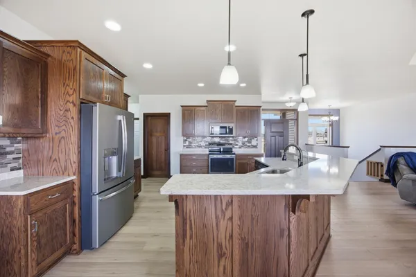 $699,000 | 316 Prairie Drive, Harwood, ND 58042