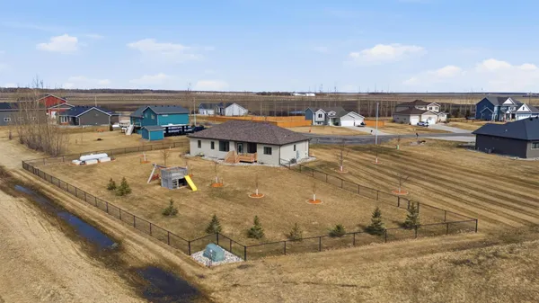 $699,000 | 316 Prairie Drive, Harwood, ND 58042