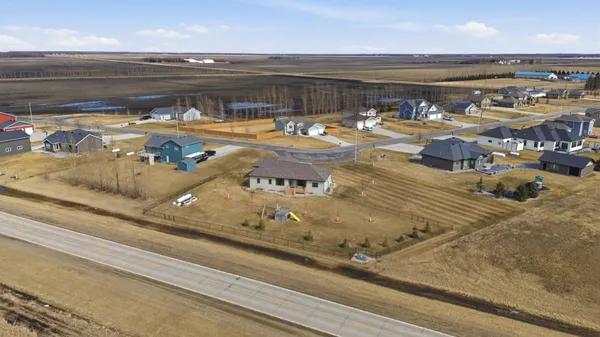 $699,000 | 316 Prairie Drive, Harwood, ND 58042