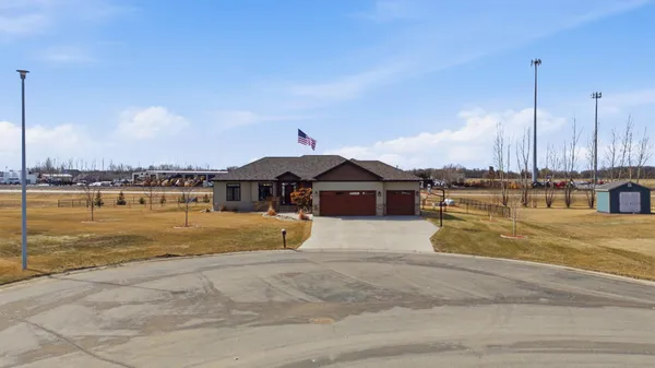 $699,000 | 316 Prairie Drive, Harwood, ND 58042