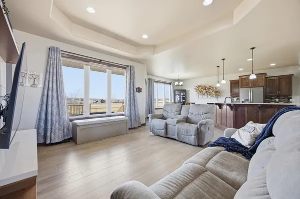 $699,000 | 316 Prairie Drive, Harwood, ND 58042