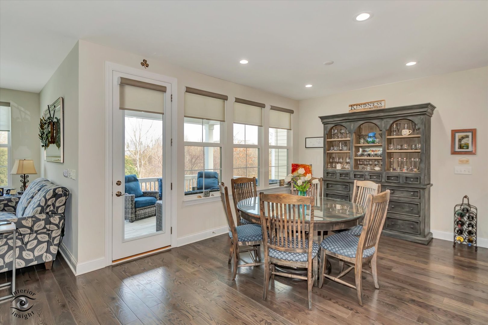 318 Arabian Circle Willowbrook, IL 60527 - Photo 14 of 37 a view of a dining room with furniture and wooden floor