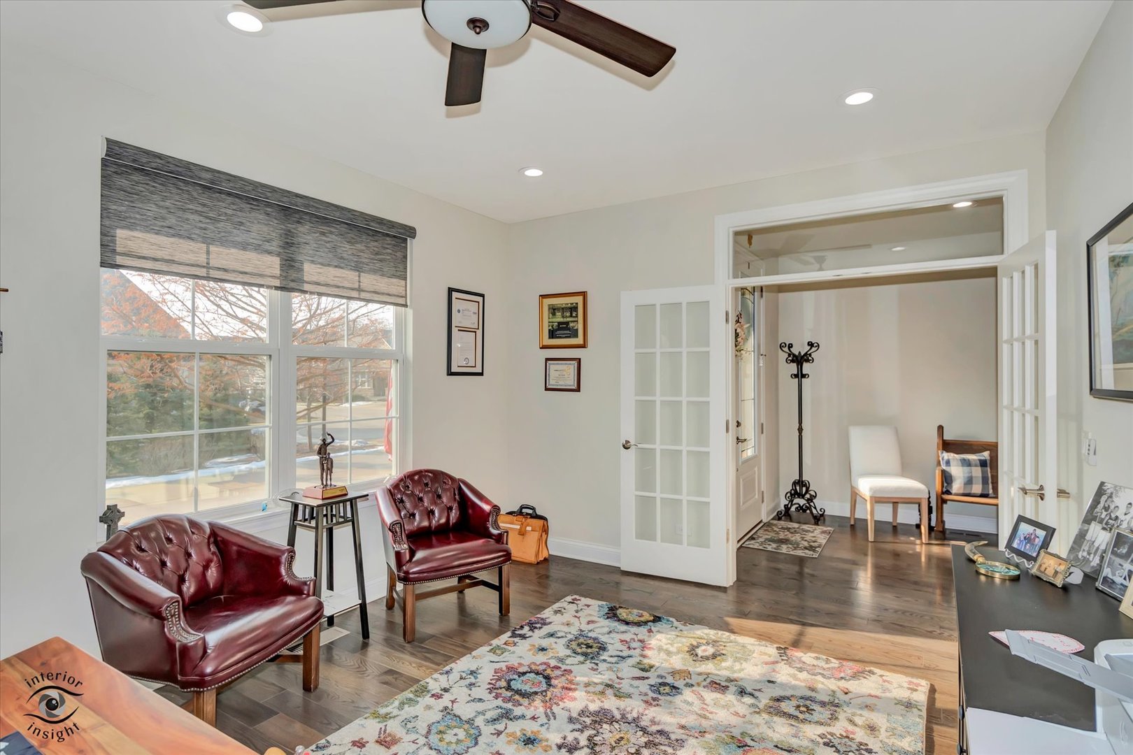 318 Arabian Circle Willowbrook, IL 60527 - Photo 25 of 37 a living room with furniture and a window