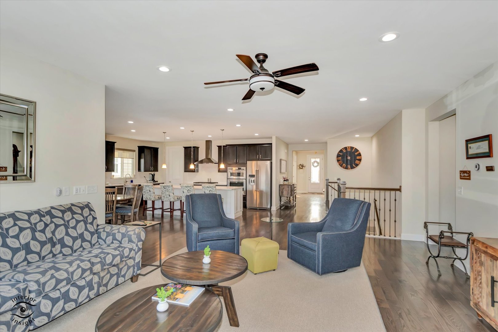 318 Arabian Circle Willowbrook, IL 60527 - Photo 7 of 37 a living room with furniture and a view of kitchen