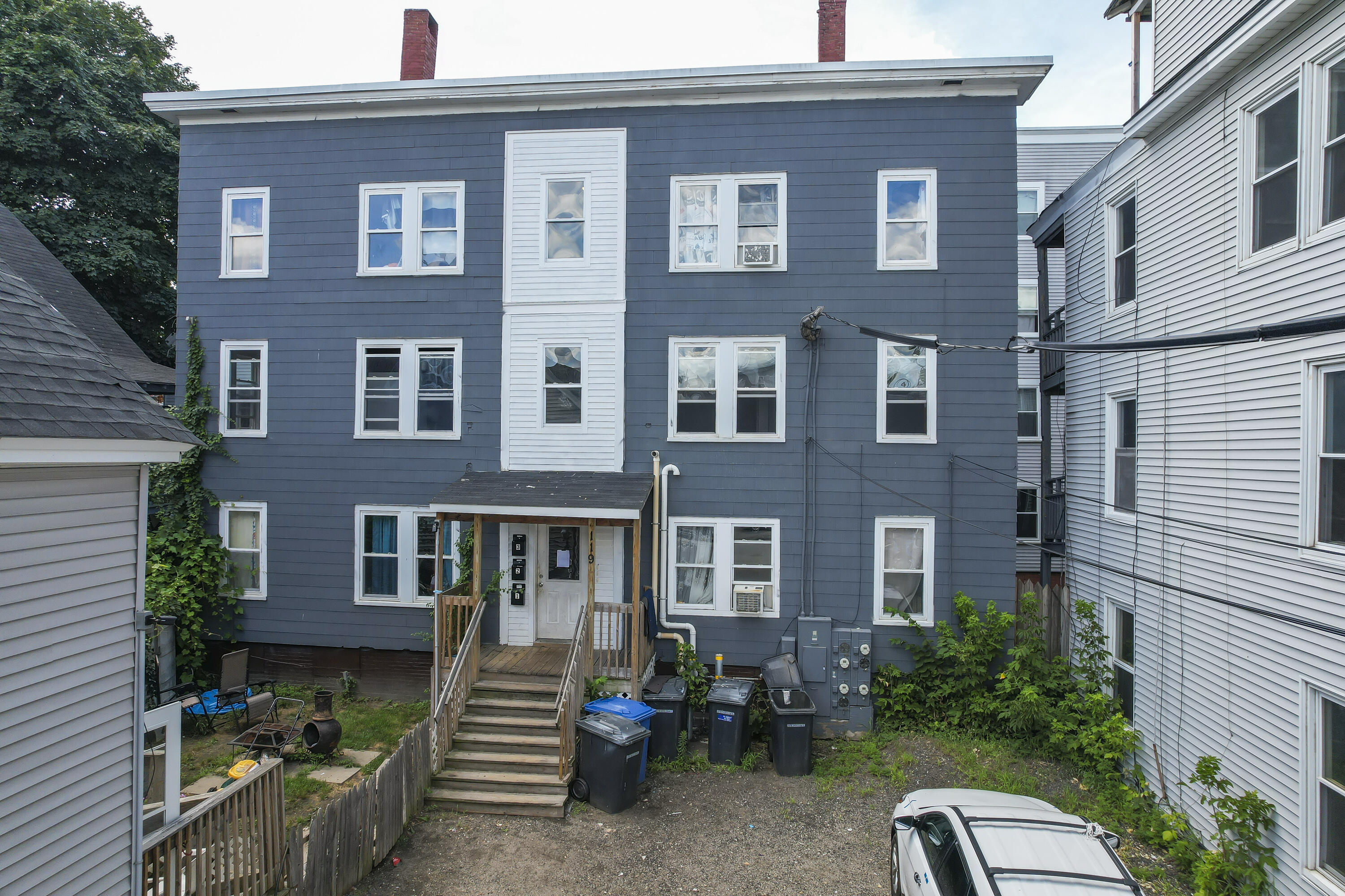 119 Pierce Street Lewiston, ME 04240 - Photo 3 of 16 119-121 Pierce Street_103