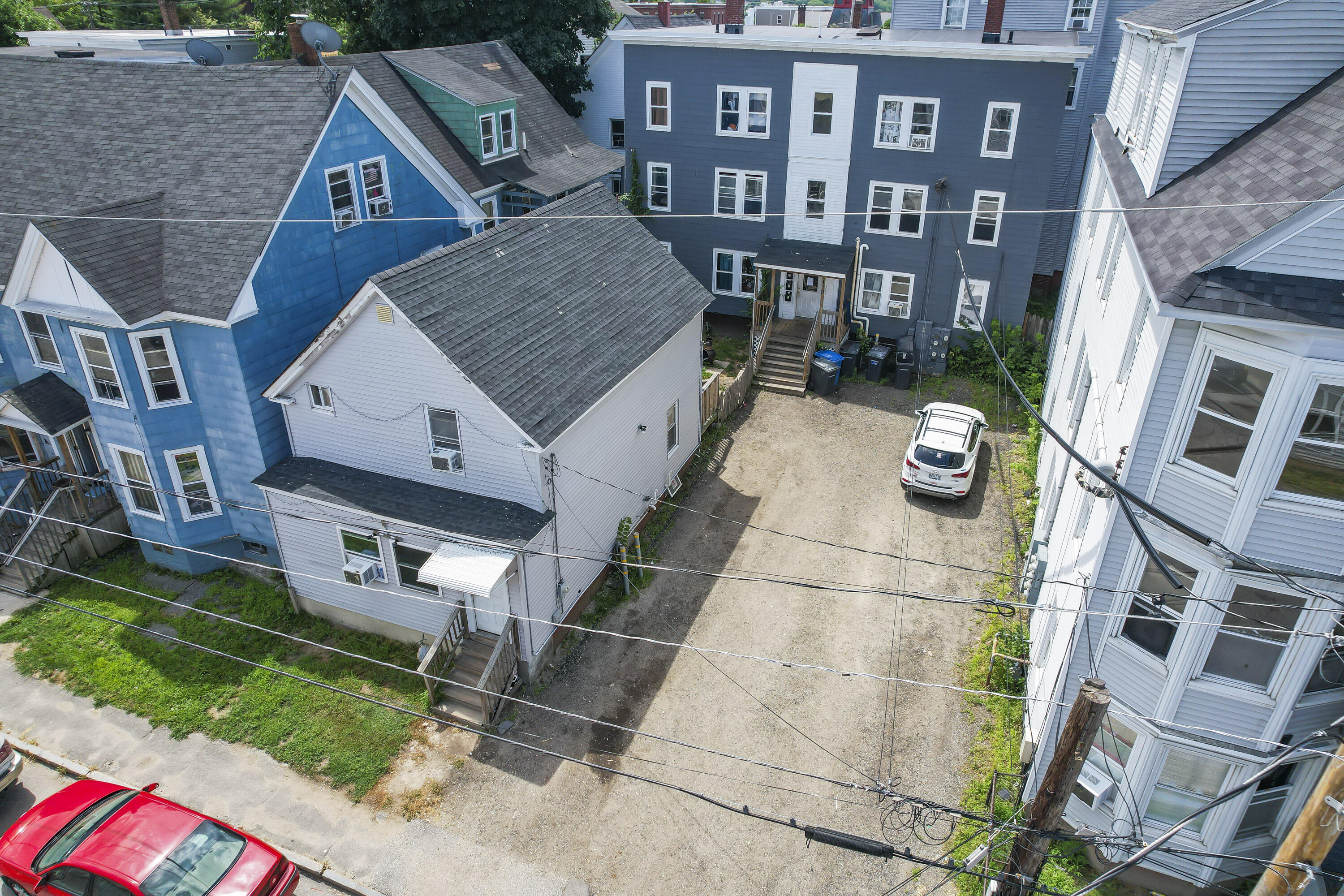 119 Pierce Street Lewiston, ME 04240 - Photo 4 of 16 119-121 Pierce Street_118