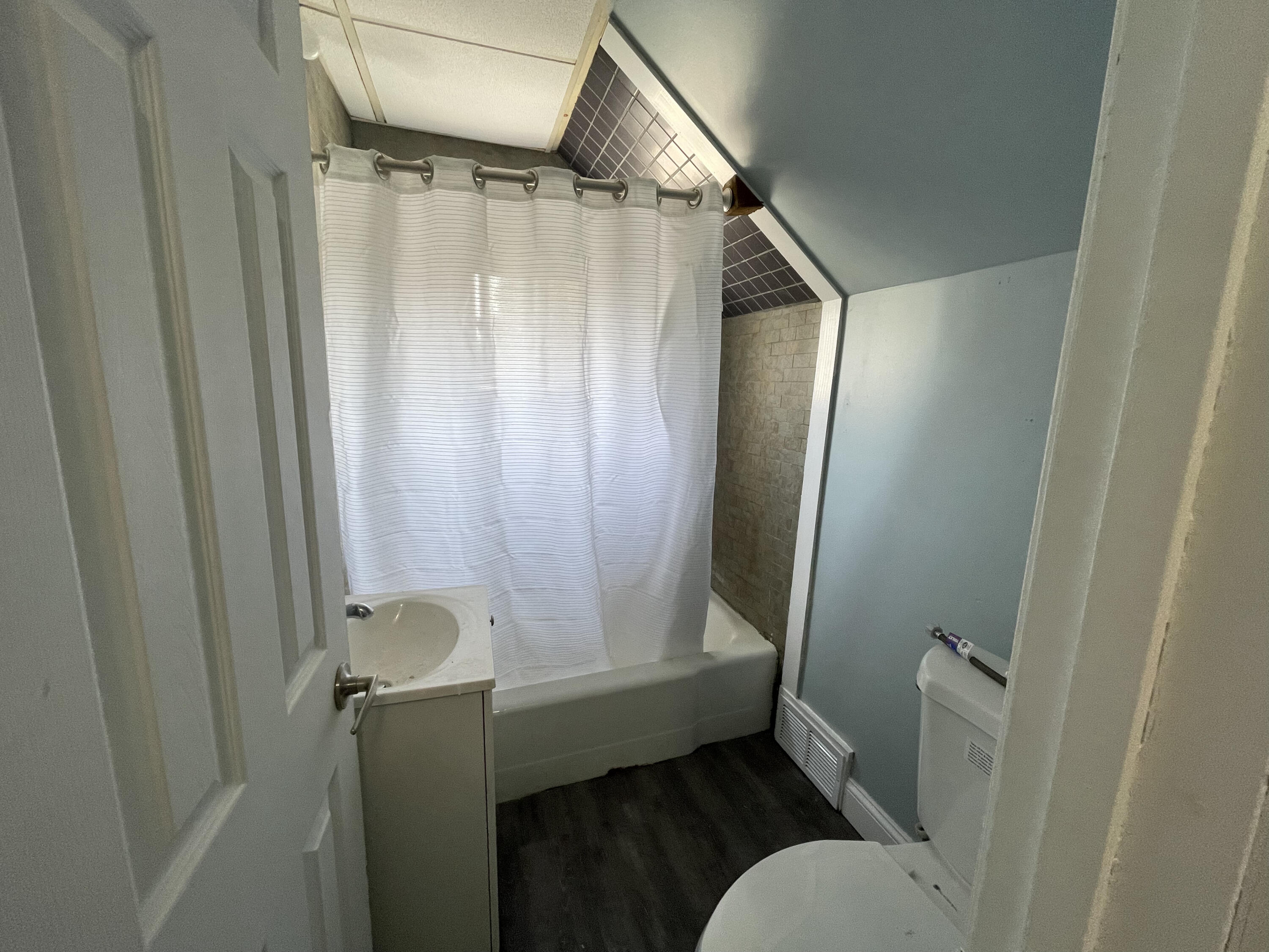 119 Pierce Street Lewiston, ME 04240 - Photo 10 of 16 121 Pierce St