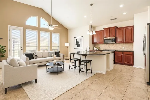 $2,650 | 1905 Lantana Lane, Irving, TX 75063