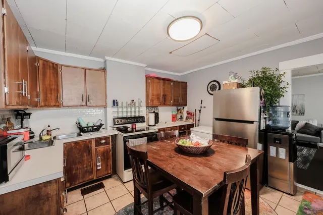 $420,000 | 8-10 Granite Avenue, Concord, NH 03301