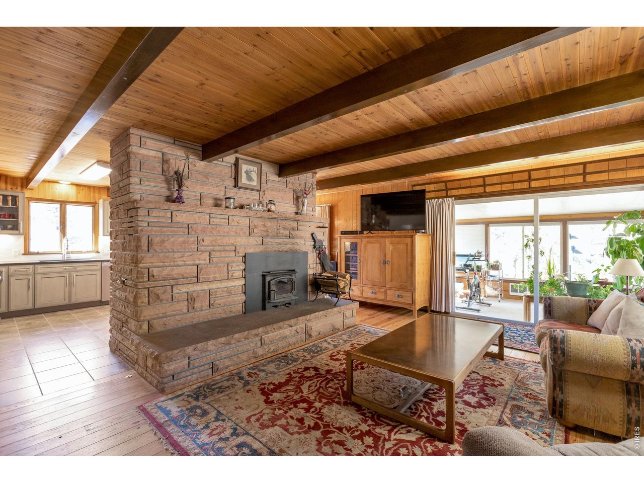 1477 Kiowa Road Lyons, CO 80540 - Photo 39 of 45 Living Room