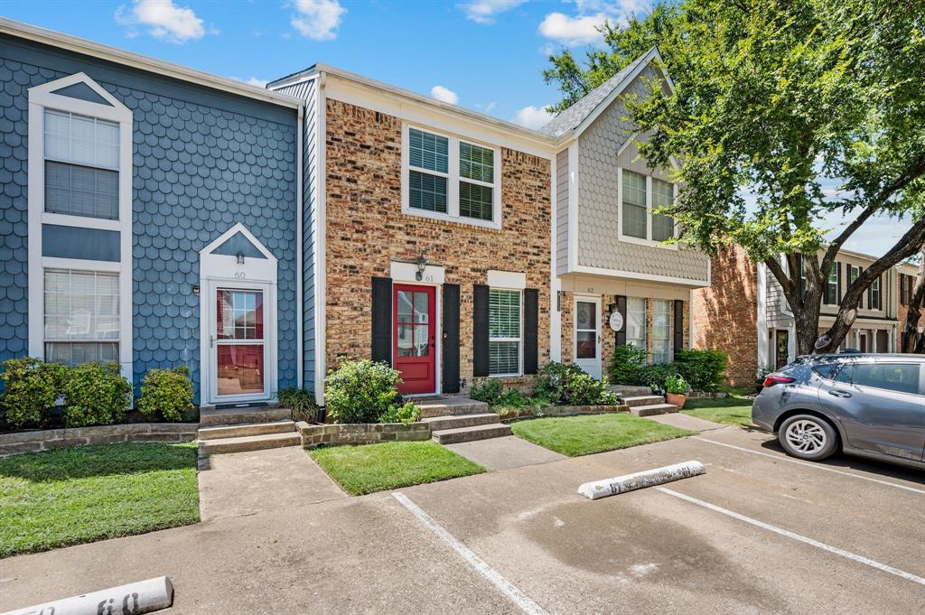 61 Abbey Road Euless, TX 76039 - Photo 2 of 19