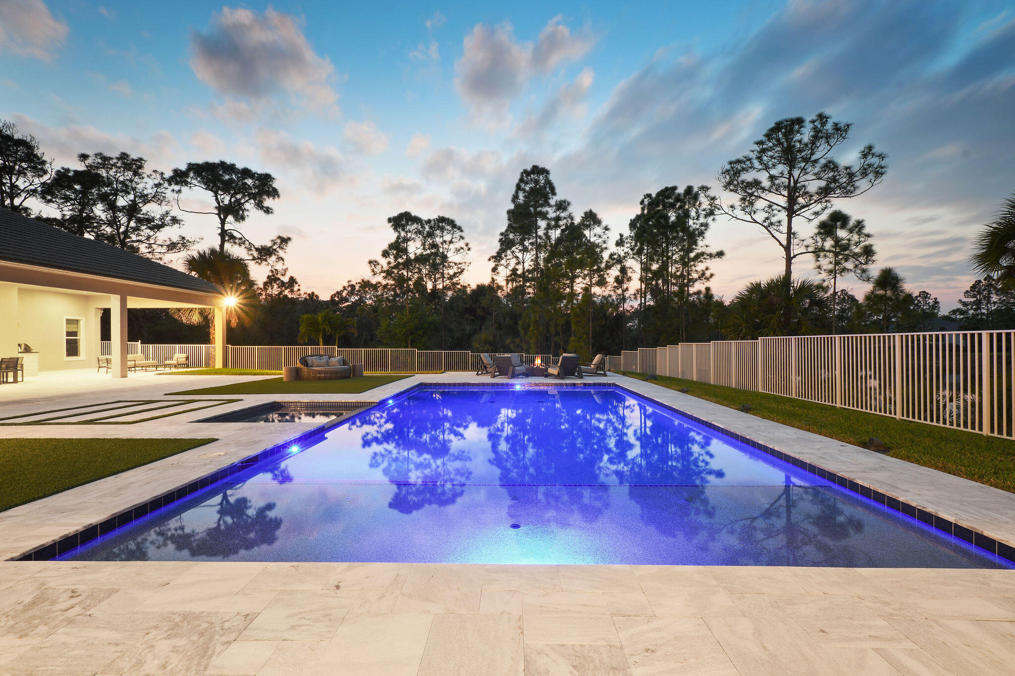 16103 Cadence Pass Jupiter, FL 33478 - Photo 31 of 53 16103CadencePassTwilight(20)