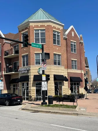 $165,000 | 221 North Graylynn Drive, Mount Prospect, IL 60056