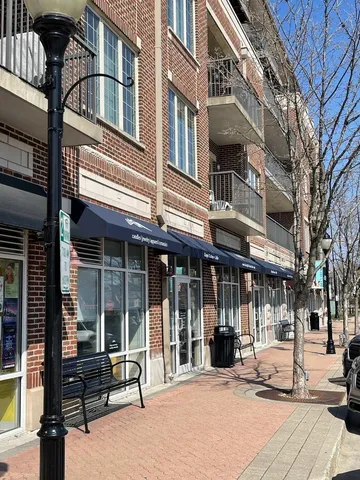 $165,000 | 221 North Graylynn Drive, Mount Prospect, IL 60056