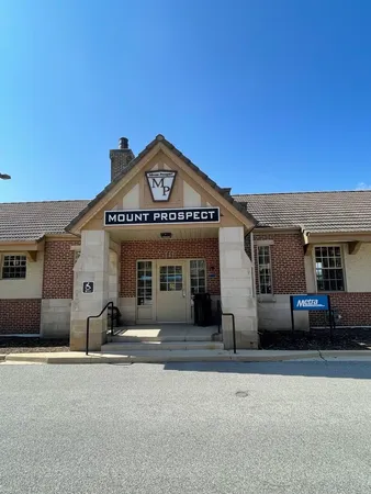 $165,000 | 221 North Graylynn Drive, Mount Prospect, IL 60056