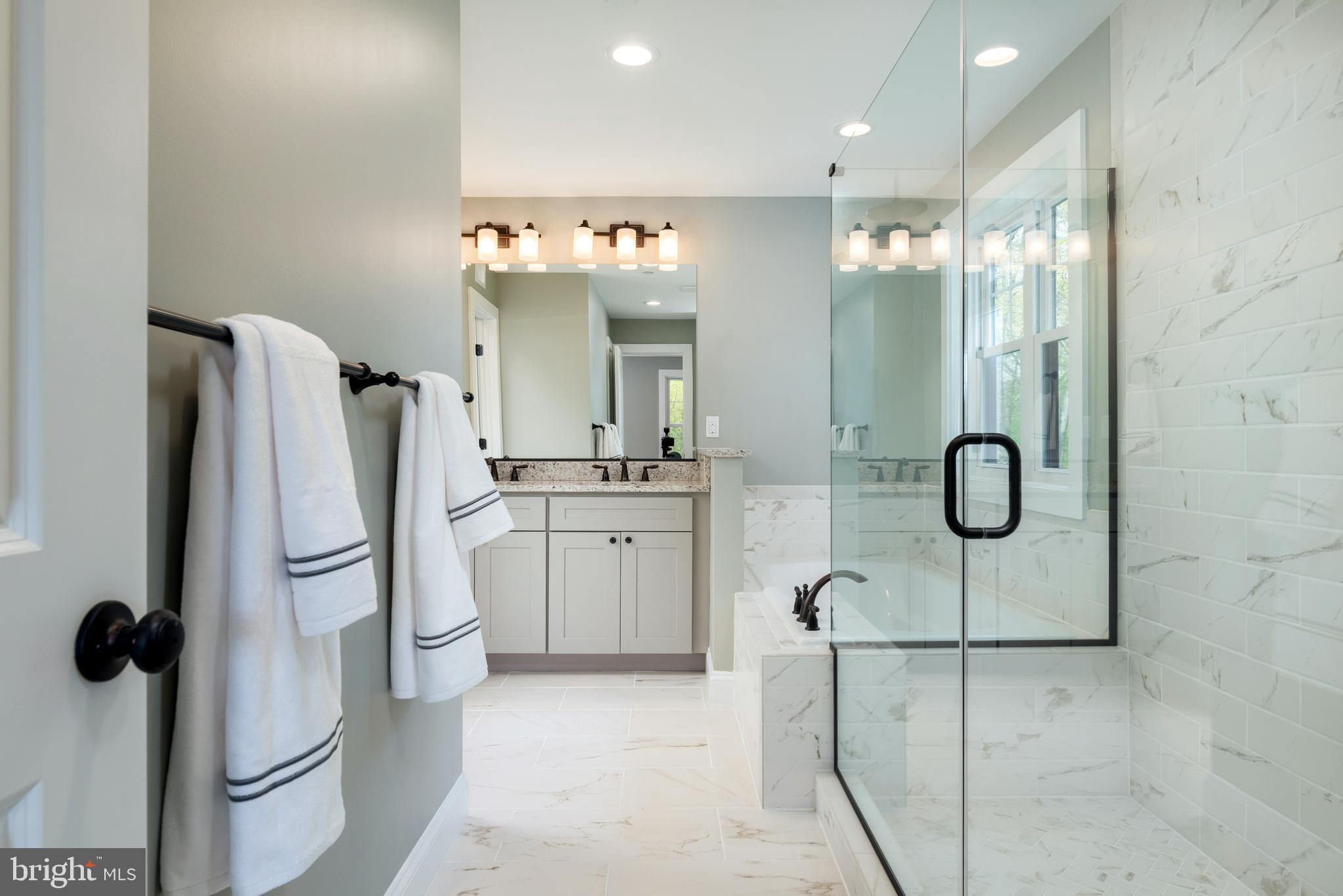 1610 Severn Road Severn, MD 21144 - Photo 21 of 32 Owners Bath