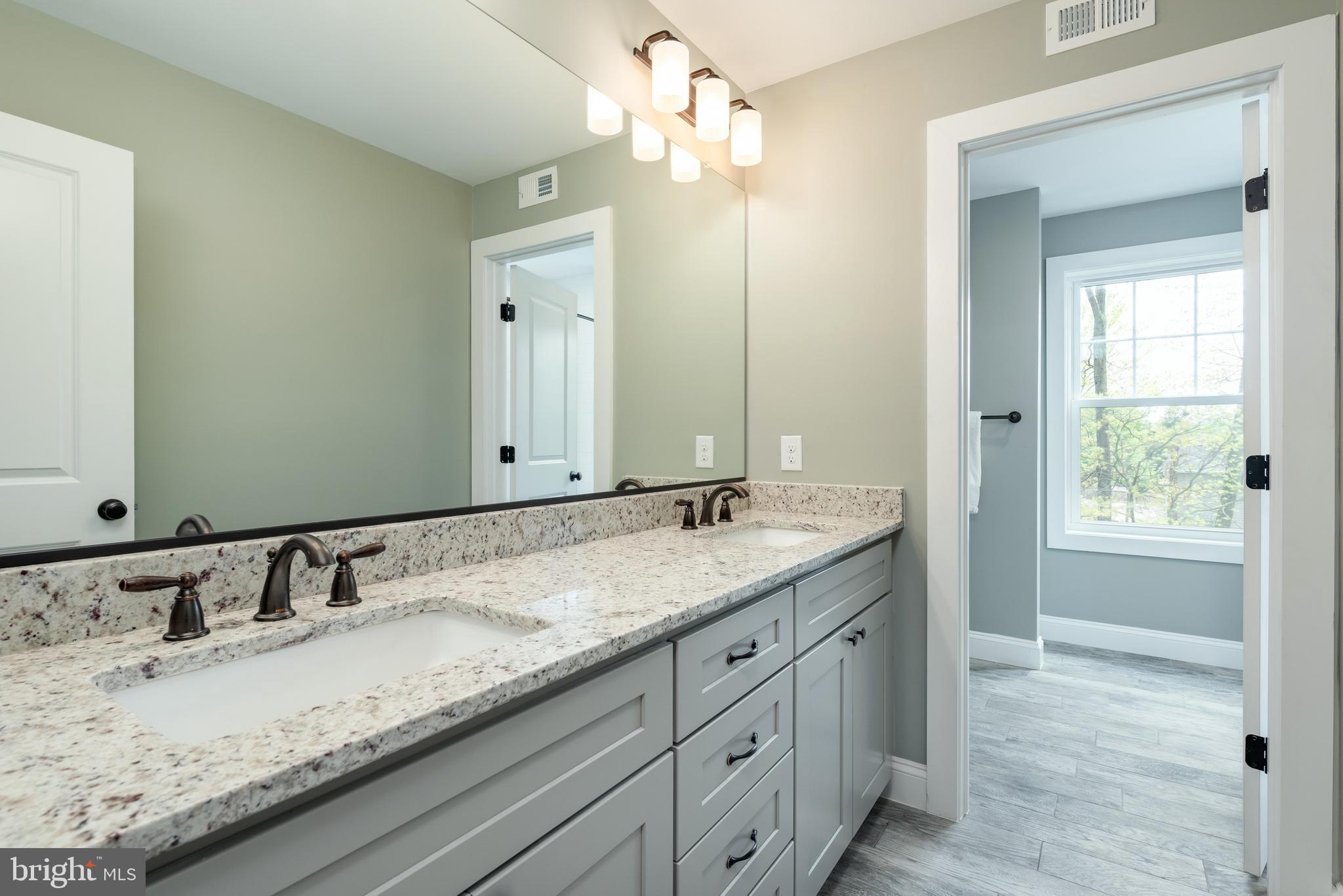 1610 Severn Road Severn, MD 21144 - Photo 25 of 32 Jack/Jill Bath
