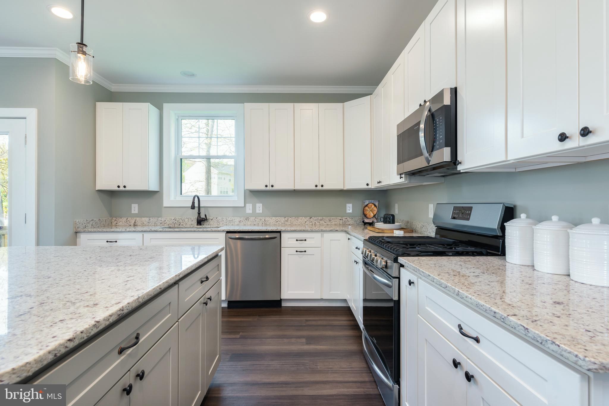 1610 Severn Road Severn, MD 21144 - Photo 7 of 32
