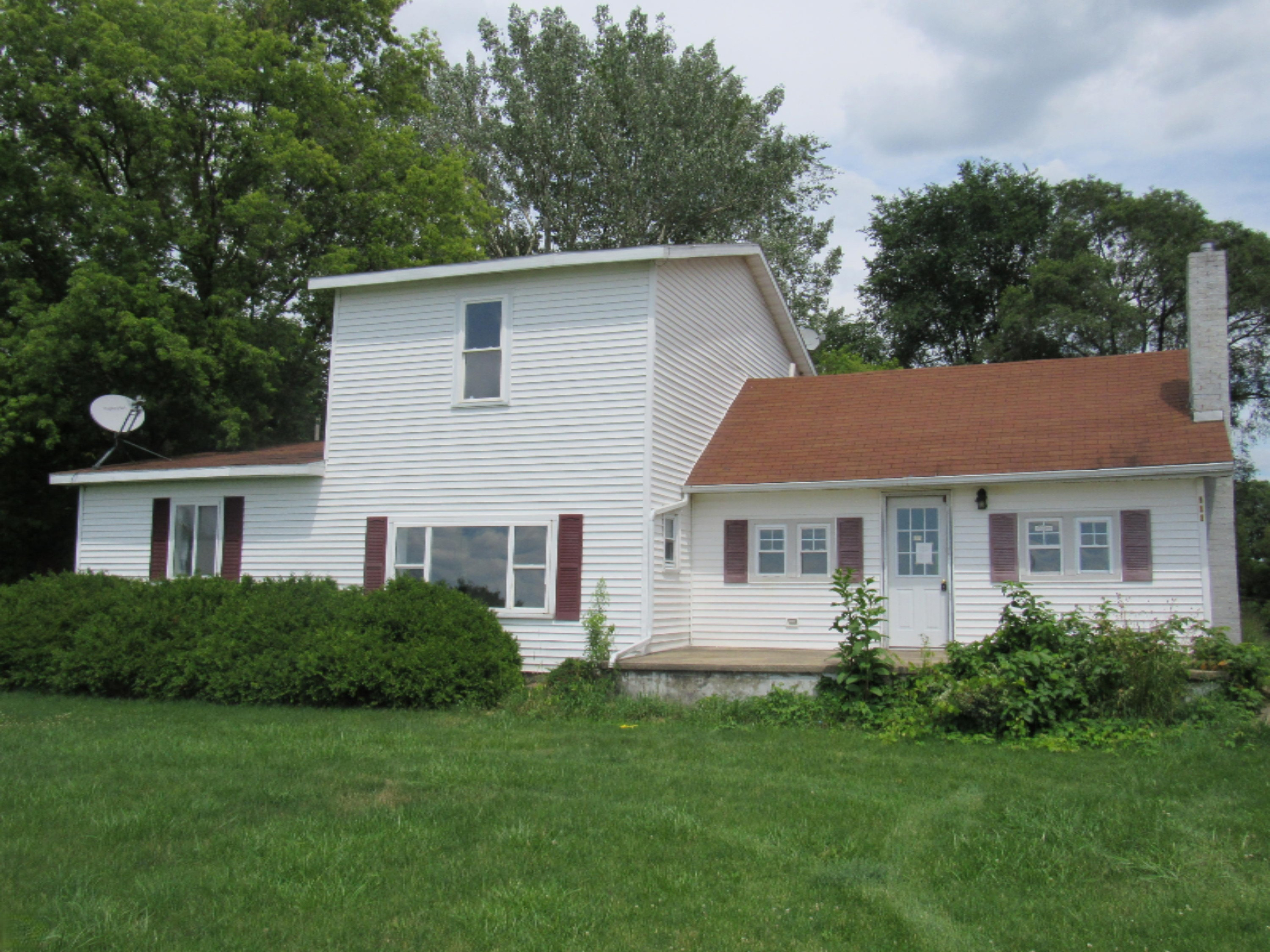 911 Block Branch County. Road Bronson, MI 49028 - Photo 1 of 1 IMG_5974