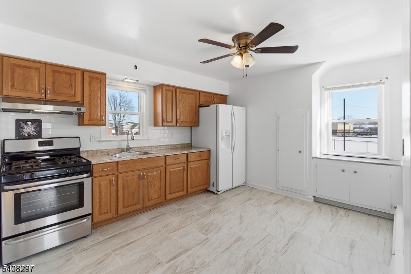 71 Mitchell Street, Unit 2 Lodi, NJ 07644 - Photo 4 of 16